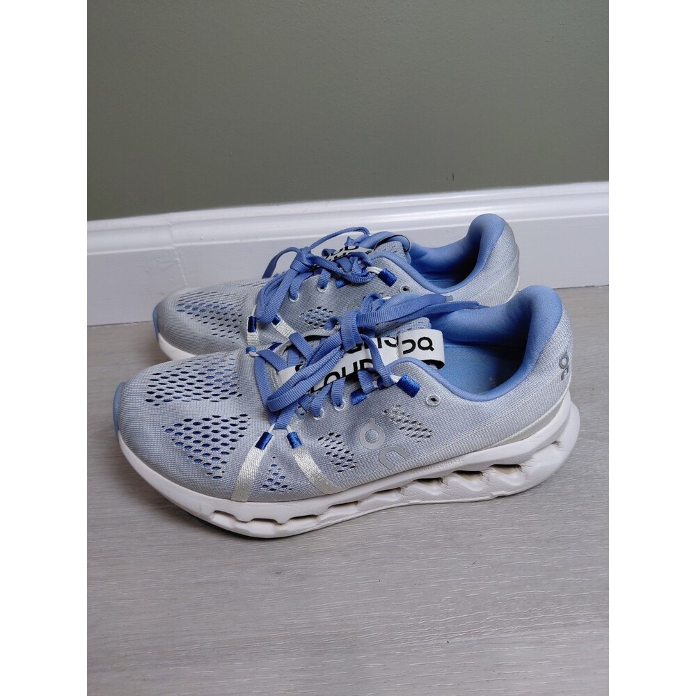 Size 7 - ON Cloudsurfer Heather Women's Sneakers